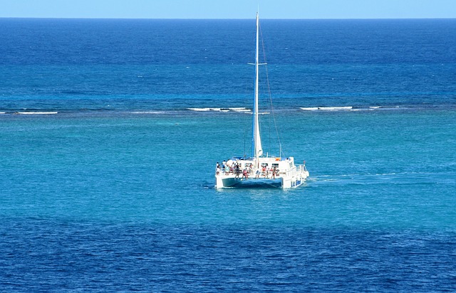 Catamaran Sailing Cabo San Lucas and Los Cabos